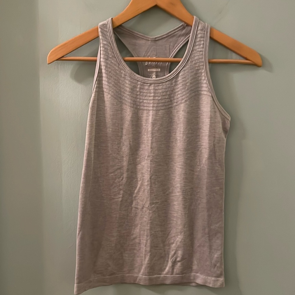 Nike Dri-Fit Seamless Tank - XS
